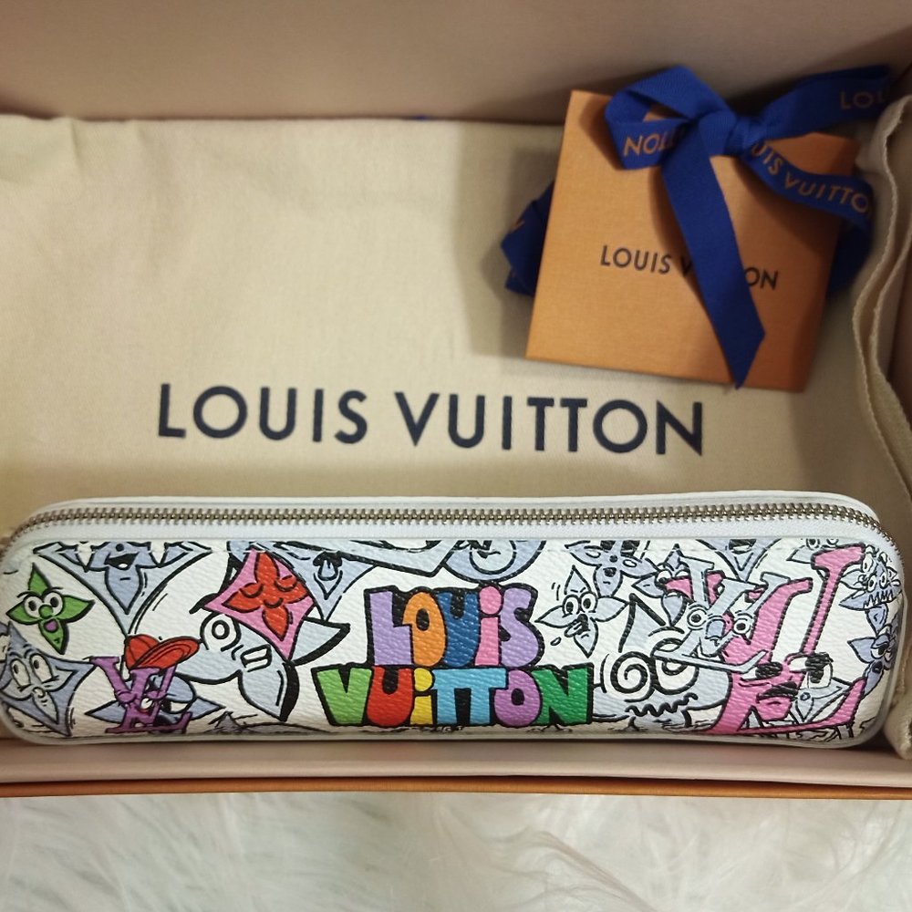 LV COMICS Pencil Pouch (SS23 Virgil's Last Project) Brand New, Full Incl… - Picture 3 of 10